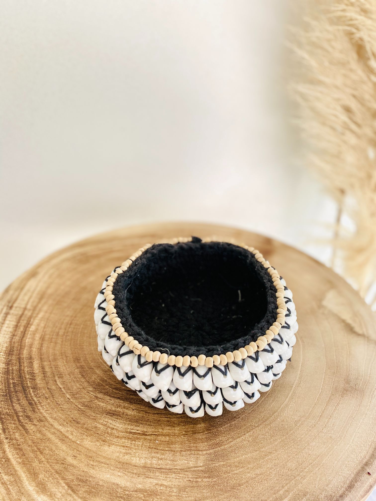MINI BLACK BOHO WOVEN TRAY WITH SHELL BEAD ACCENT DECOR - Lustere Living