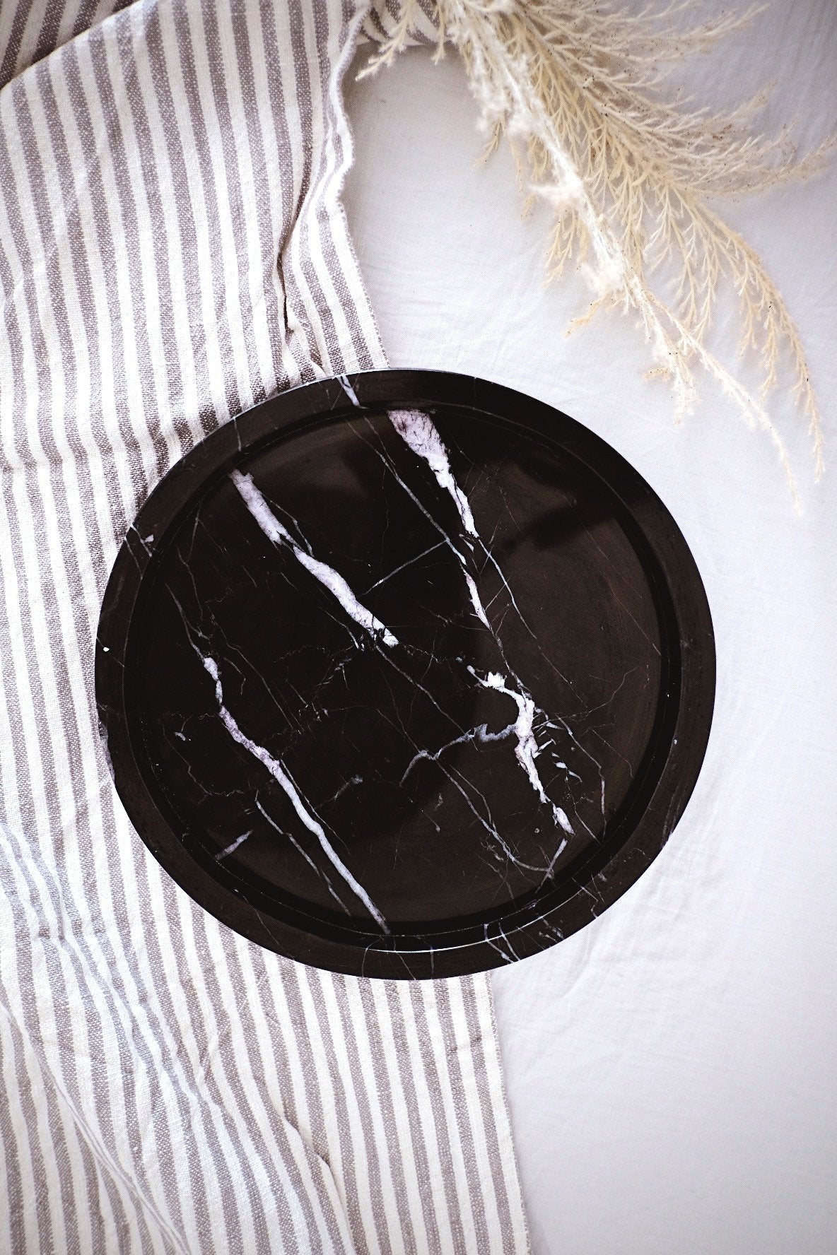 Nero Black Round Handmade Marble Tray - Lustere Living