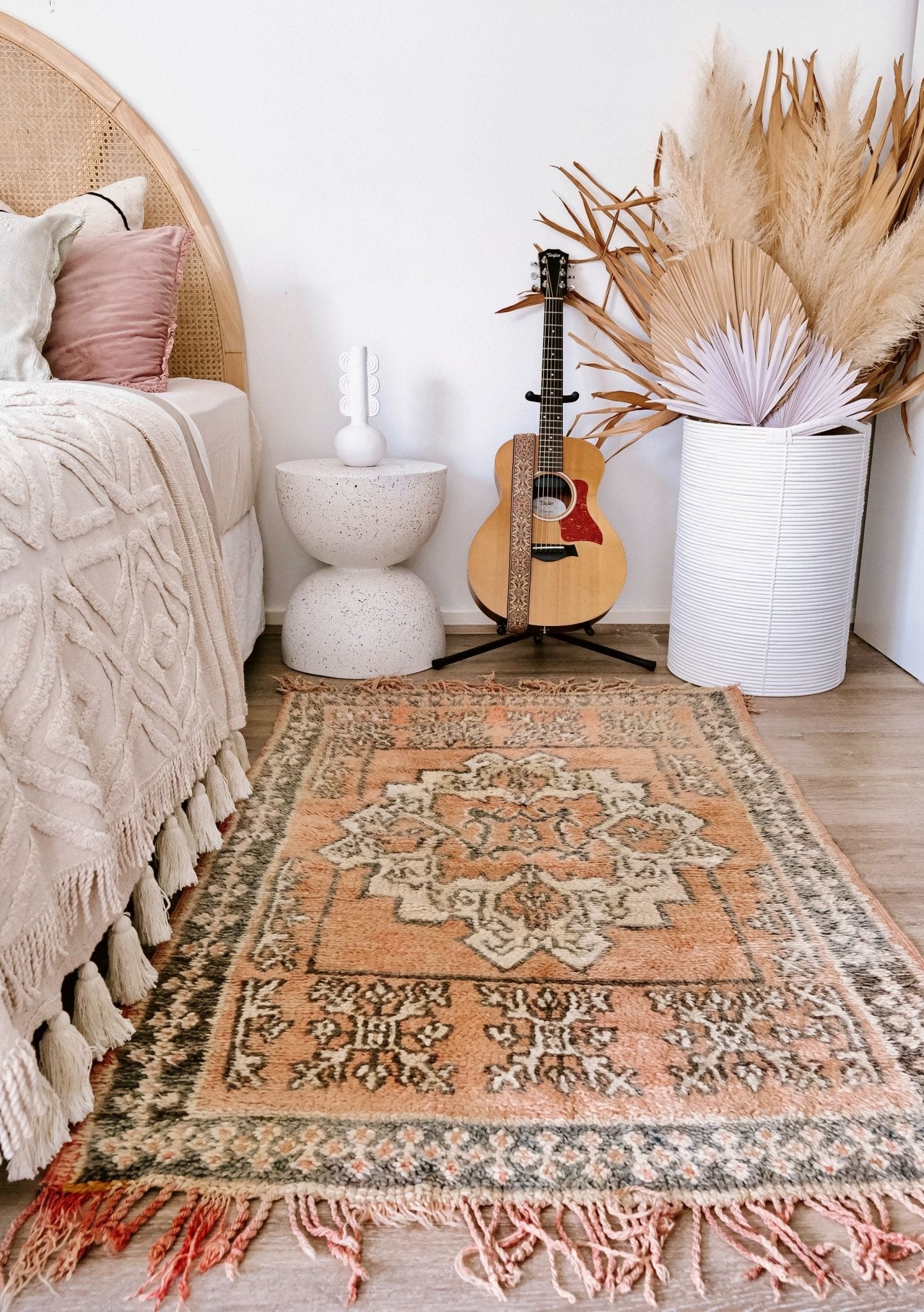 Raelis Faded Peach Medallion Moroccan Accent Rug - Lustere Living