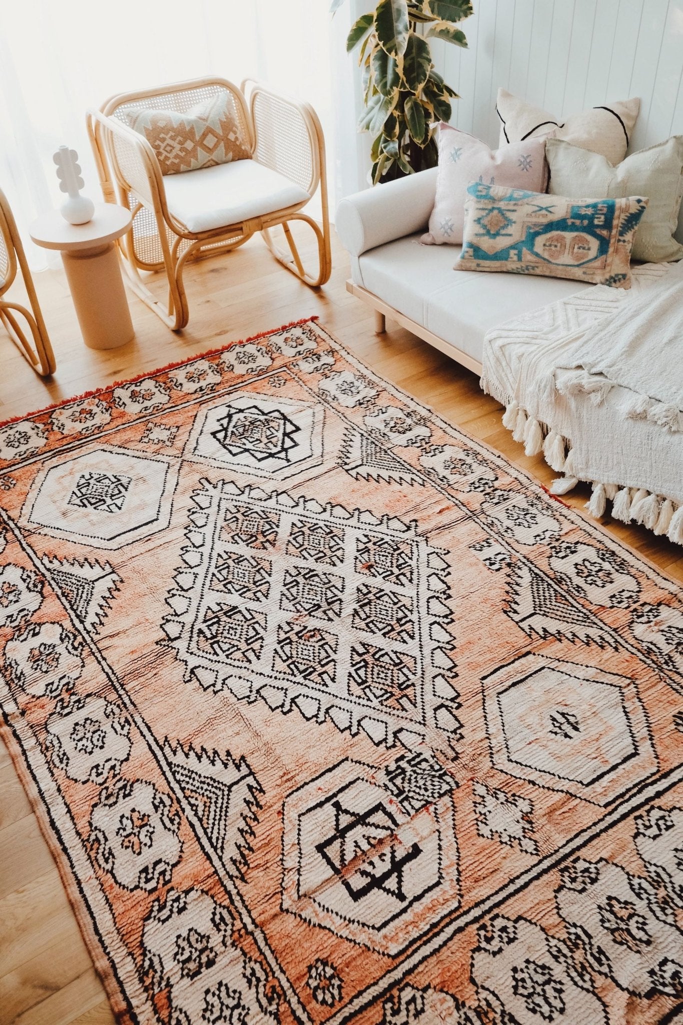 Rosita Faded Apricot Medallion Moroccan Wool Bohemian Rug - Lustere Living